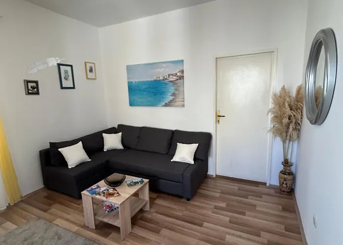 Apartamento Nilaj *
